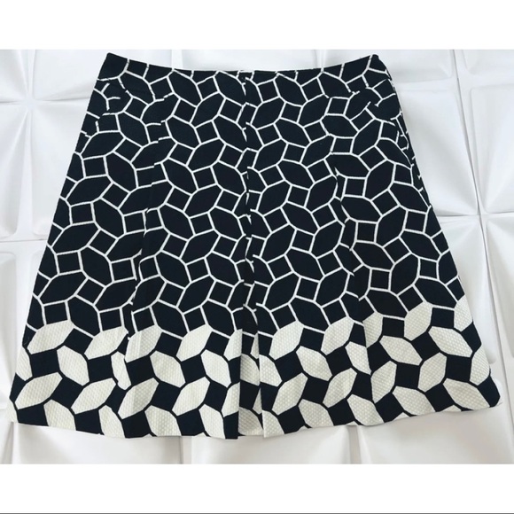Talbots Sz 16 Pleat Front A Line Black White Texture Geometric Skirt Work Career - Picture 3 of 12